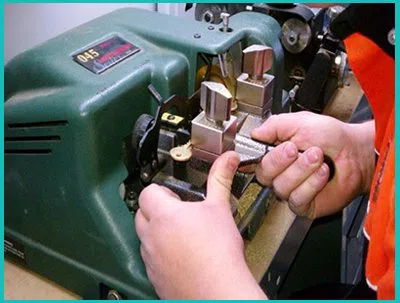 Kissimmee FL Locksmiths Store Kissimmee, FL 407-745-1681 - 1-18